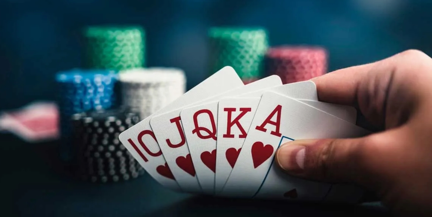 Chi tiết về các lựa chọn trong game bài poker tại King88